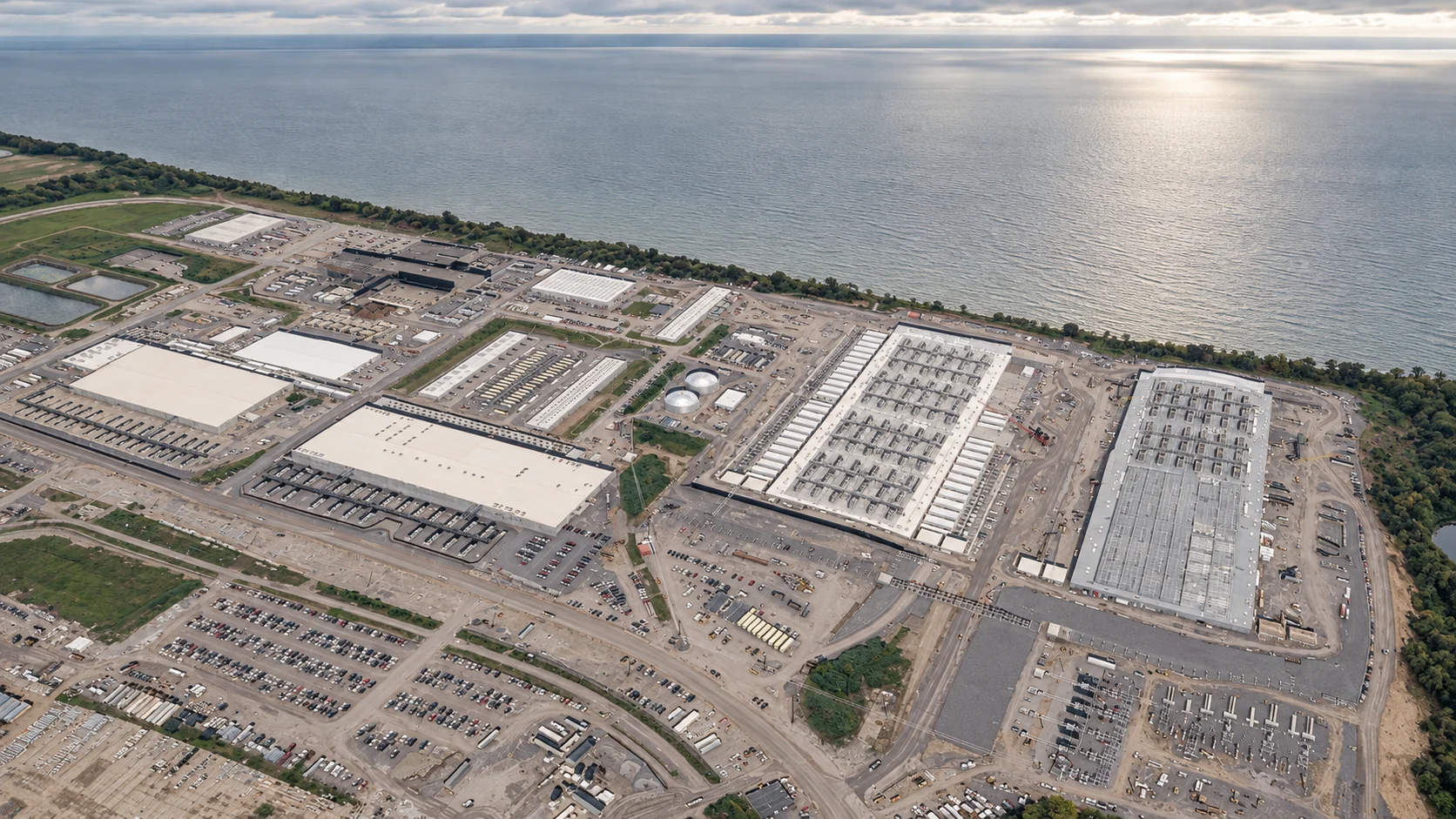 Architectural visualization of the Lake Mariner campus beside Lake Ontario